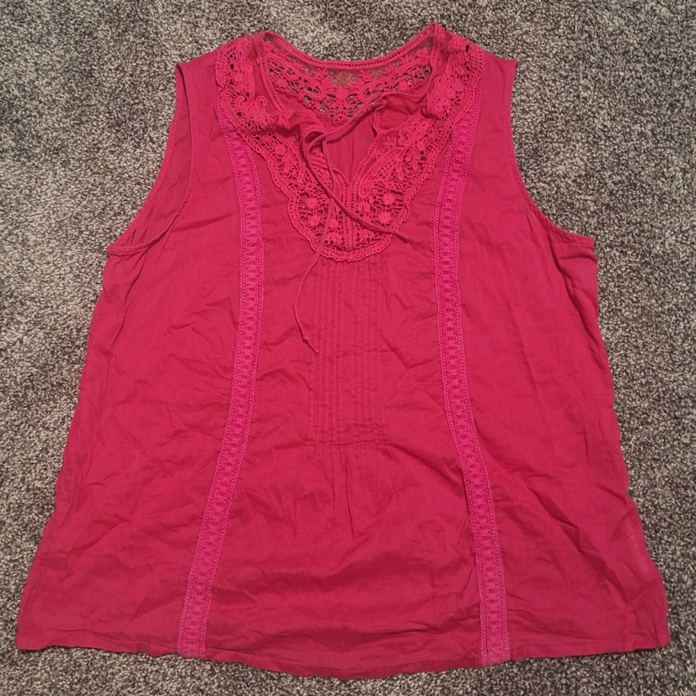 Women's Sleeveless Lace Trim Top - Pink